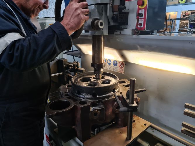 Cylinder head seat ovality repair