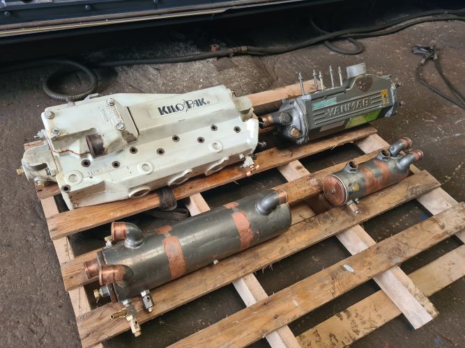 Yacht Diesel Engine Coolers Maintance