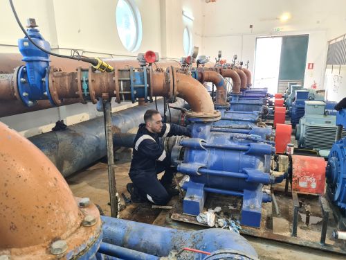 Repair of multi-stage factory water pump
