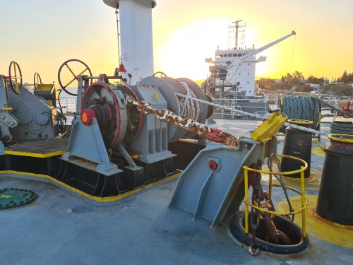 Deck machinery